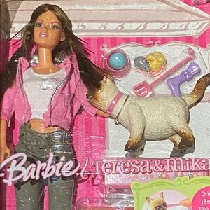 Teresa & Mika Barbie Cat Kitty New